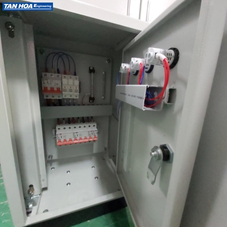 Tủ điện phân phối cho hệ bơm nước rửa sàn