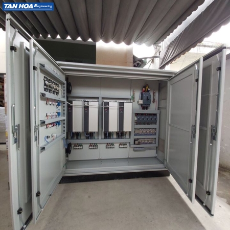 TỦ ĐIỆN ĐIỀU KHIỂN BƠM TĂNG ÁP (Hệ bơm 3 tăng cường luân phiên, 1 dự phòng)